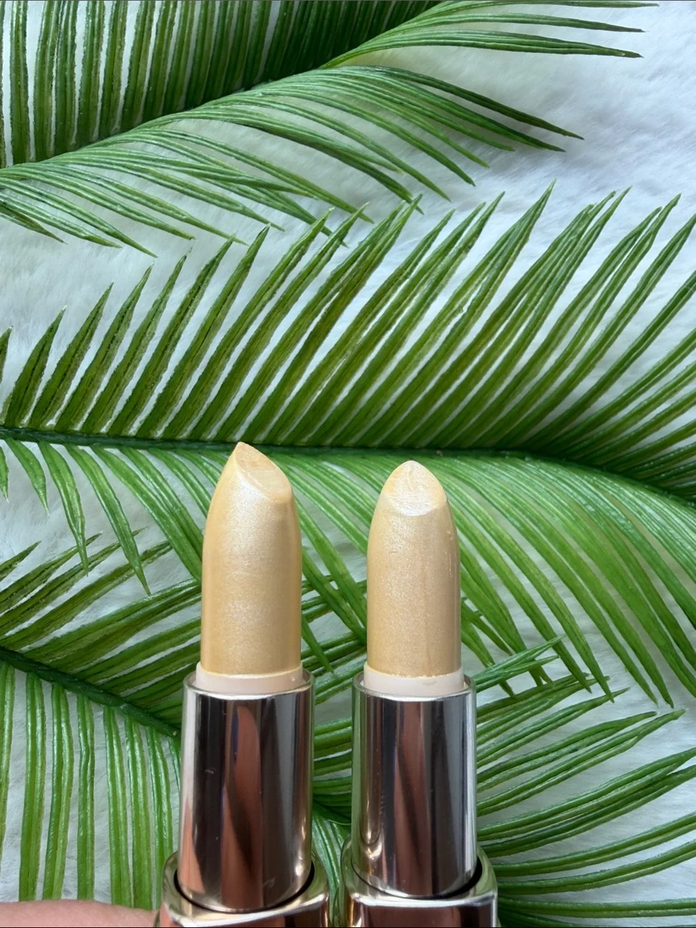 Vintage Covergirl Continuous Color Lipstick Sun Kissed Frosted 90s 704